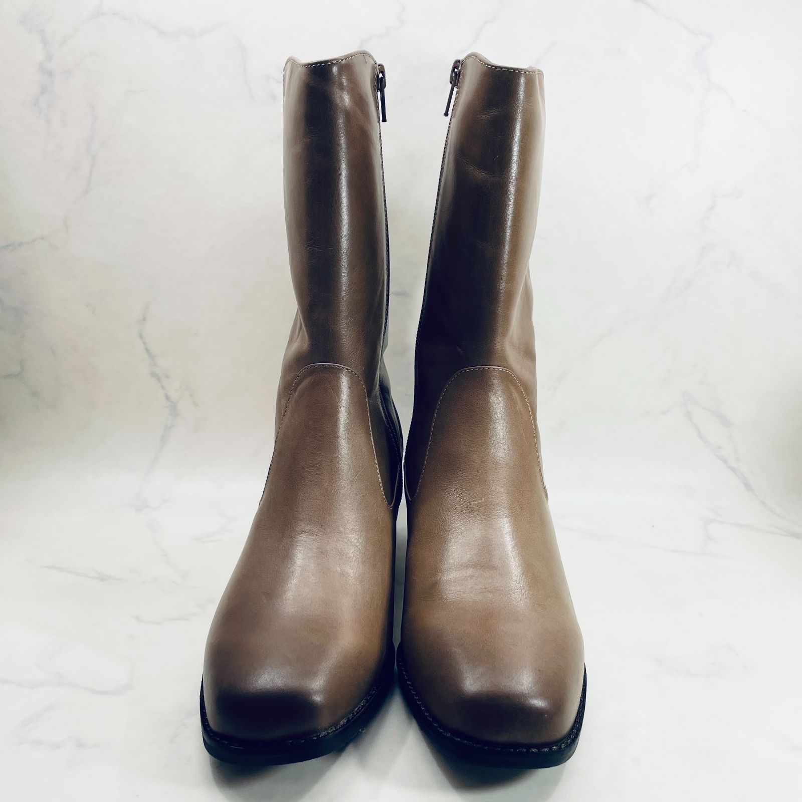 イング チャンキーヒールショートブーツ グレー