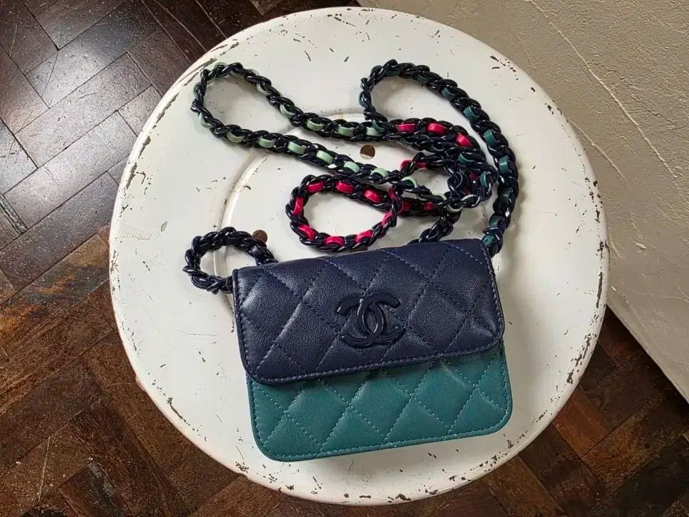 シャネル クラッチバッグ WITH チェーンバッグ WOC