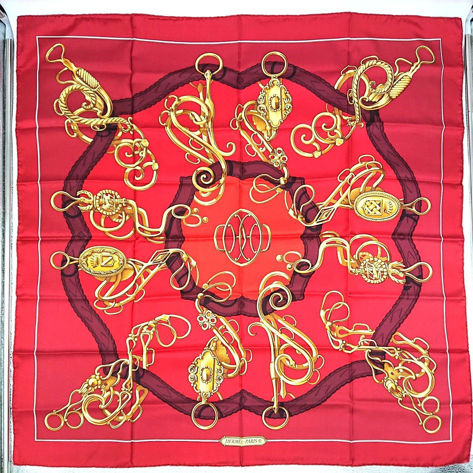 HERMES エルメス カレ90 リフトプロフィール Lift Profile スカーフ レッド シルク