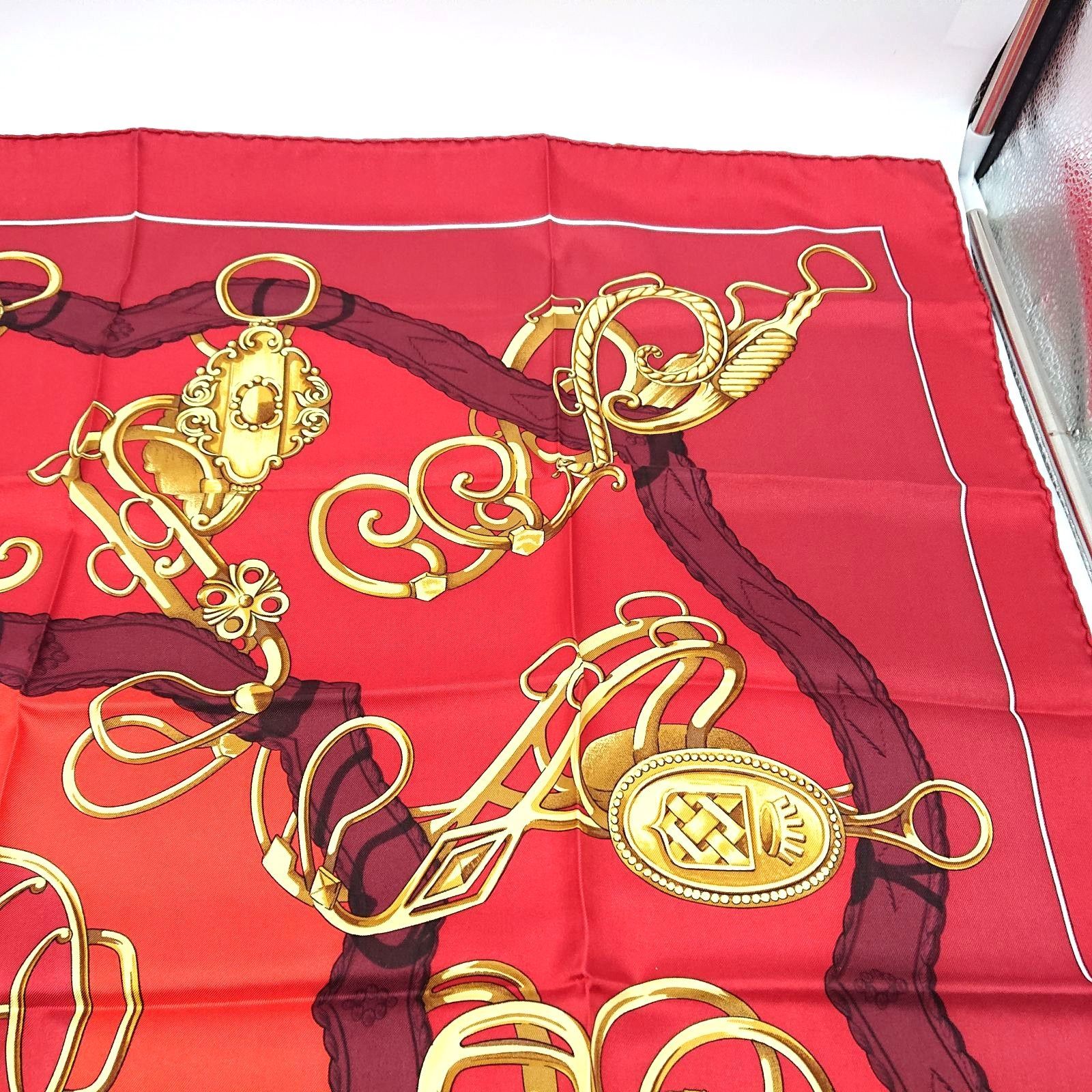 スカーフ レッド