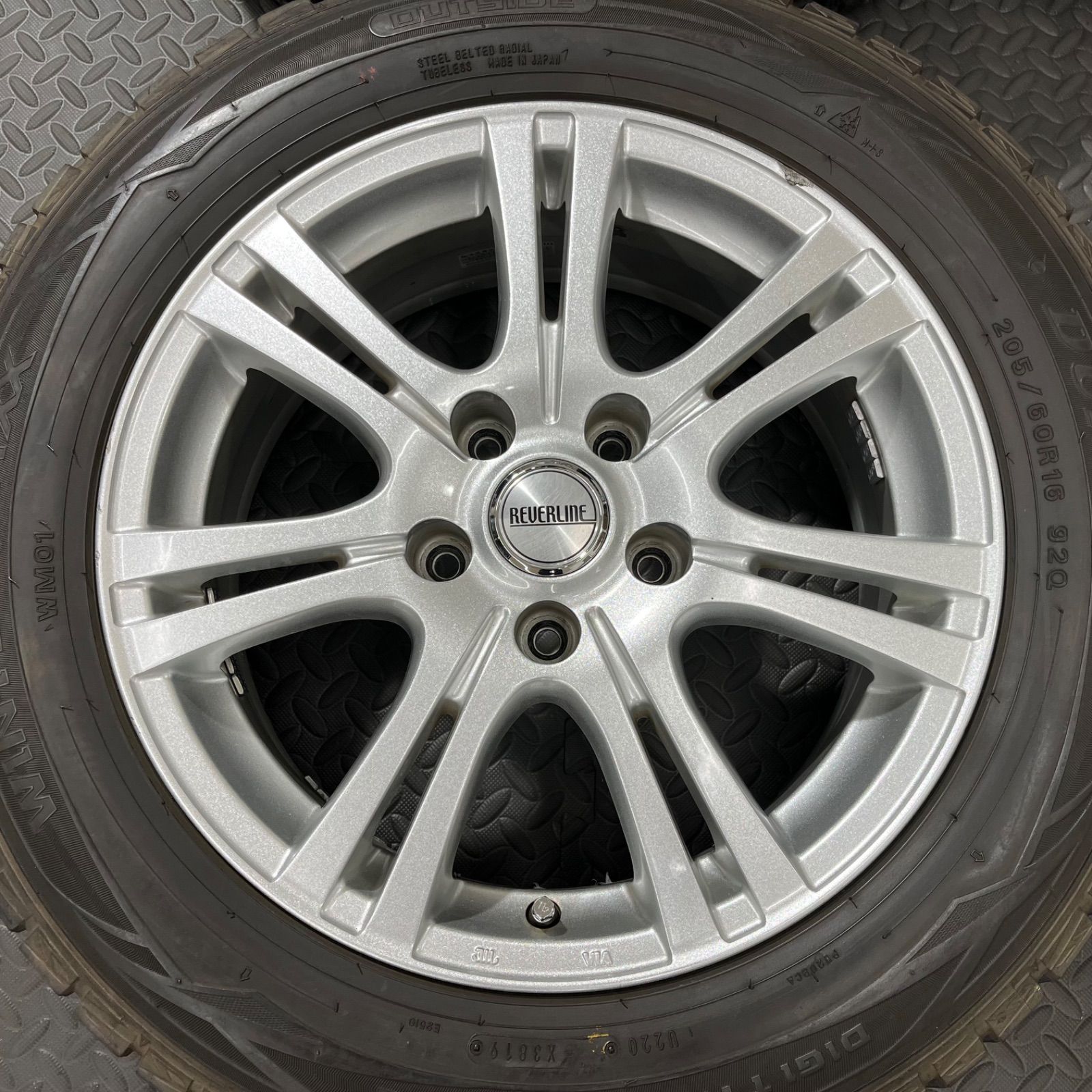  19年製 205 60 R 16 ダンロップ ウインターマックスWM 01 マナレイ リバーライン ノア ヴォクシー 90系 プリウスα スタッドレス 1171 E 16インチ タイヤ ホイールセット