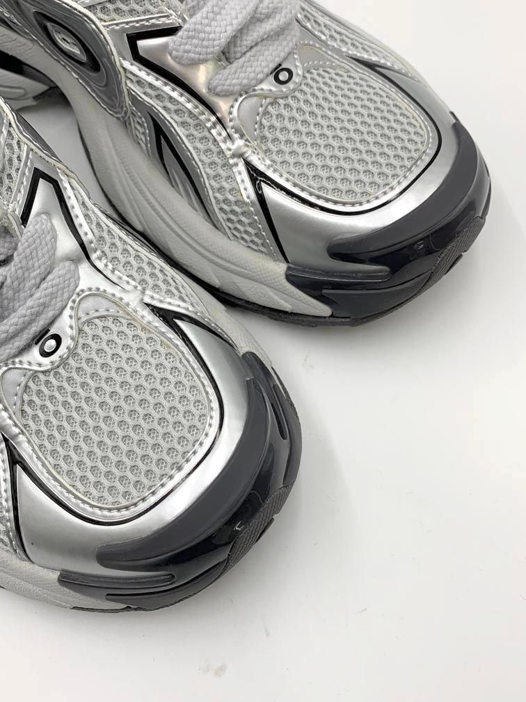 スニーカー size