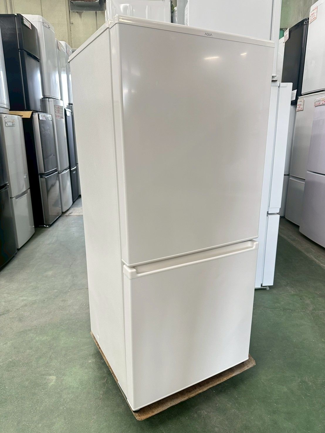 大阪送料無料★3か月保障★冷蔵庫★2022年★AQR-17M(W)★IR-454 大阪送料無料☆3か月保障付き☆冷蔵庫☆アクア☆2ドア