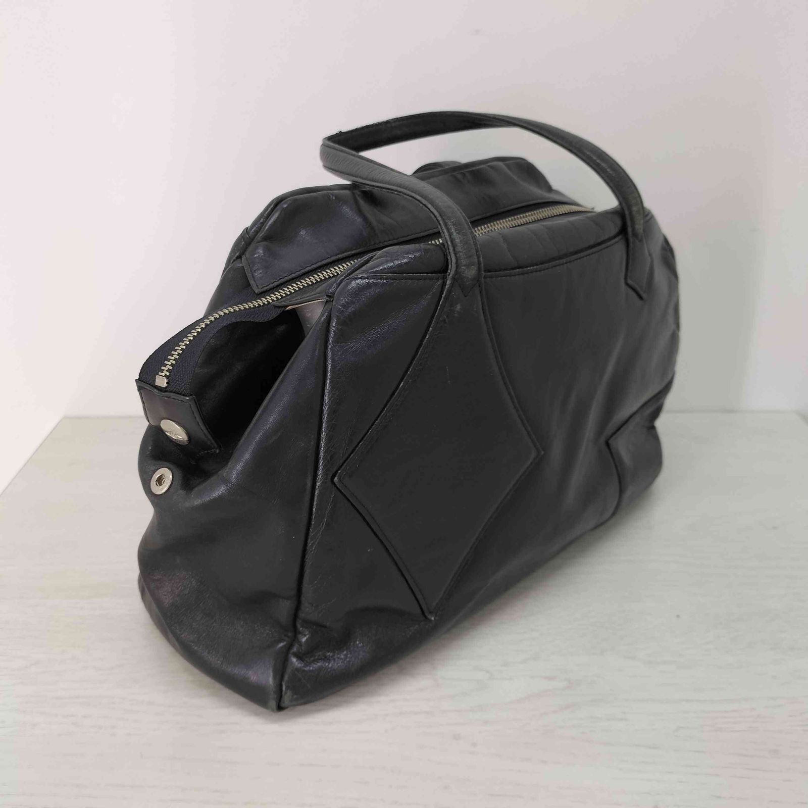 ヴィヴィアンウエストウッド ボストンバッグ 中型 ナイロン製