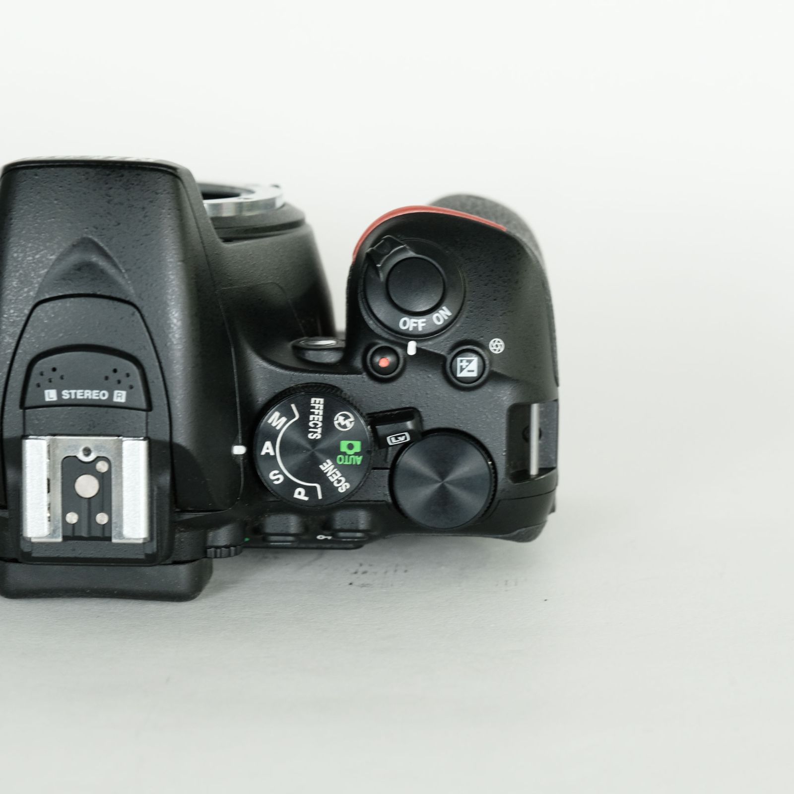 ジャンク品 | シャッター数3,930回] Nikon D5500 | デジタル一眼レフ