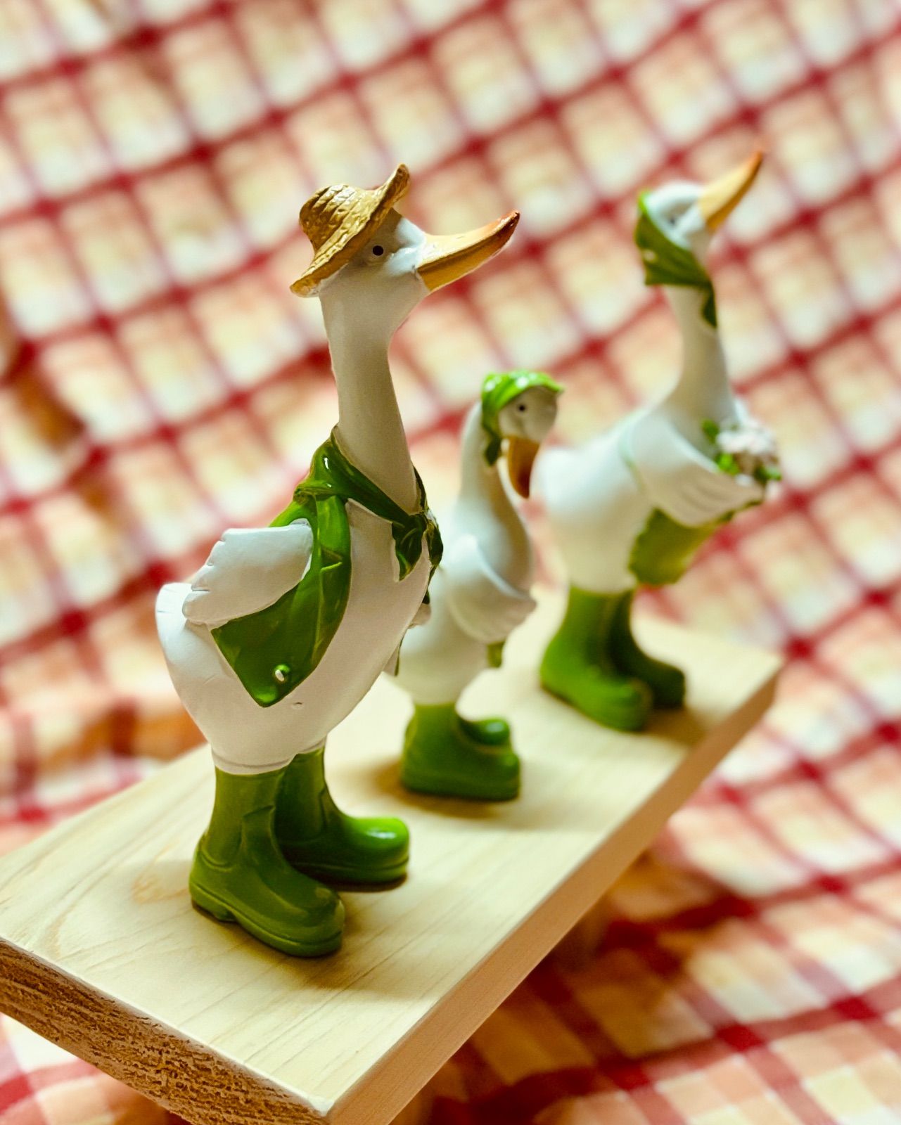 3羽セット 緑の長靴をはいたアヒルの親子オブジェ