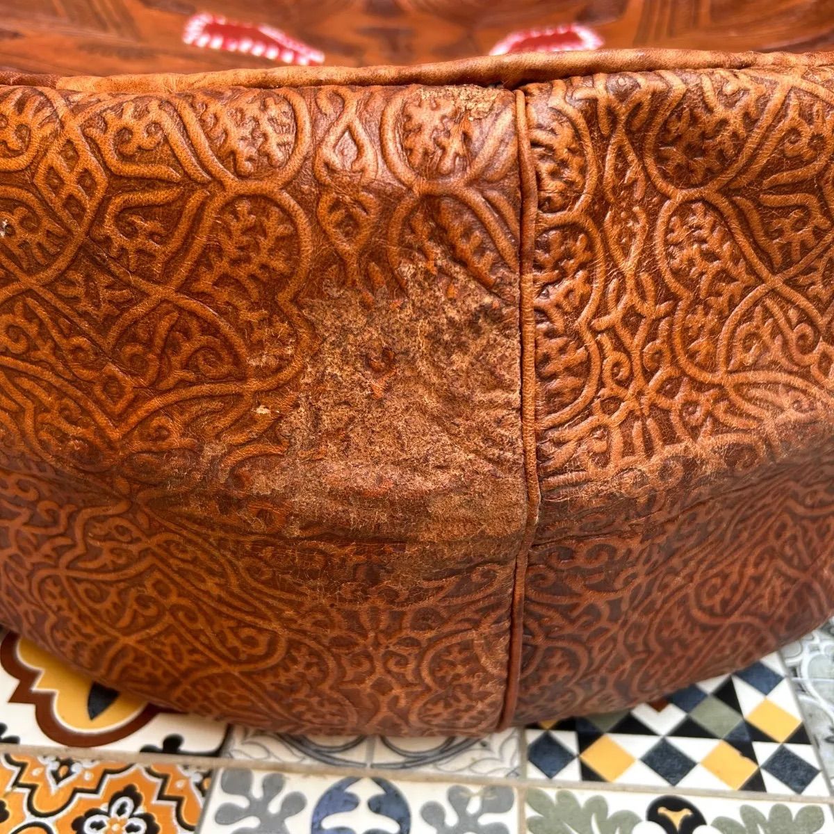 購入 モロッコ 革製プフ ビンテージ オットマン