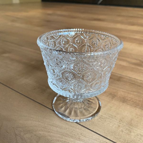 10個セット フラワーエンボス 足つきグラス デザートグラス