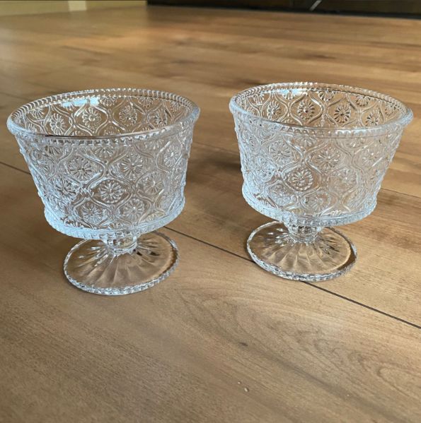 セット フラワーエンボス 足つきグラス デザートグラス