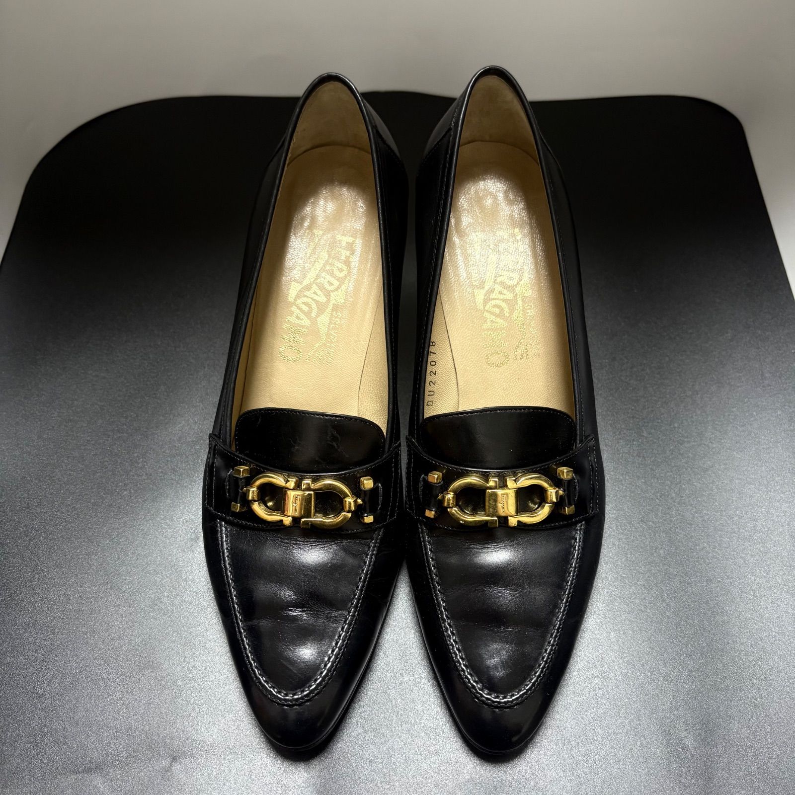 新品　フェラガモ ガンチーニ金具　ローファー　パンプス　美品 Amazon | [フェラガモ]ローファー ガンチーニ 5サイズ モカシン グレー