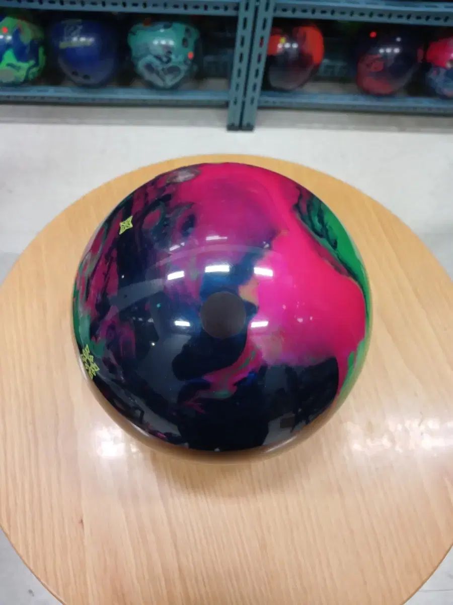  ボーリングボール 完 14 p トゥーフィンガー ノールール エクストリーム ボウリング スポーツ