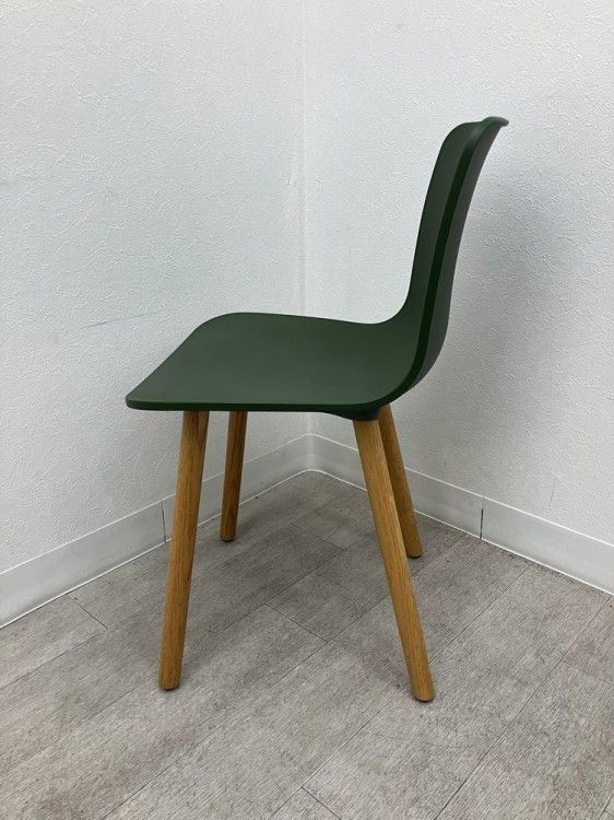 在庫処分 Vitra ダイニングチェア HAL Wood アイスグレイ 木脚 椅子・チェア 在庫処分 Vitra ダイニングチェア HAL Wood アイスグレイ