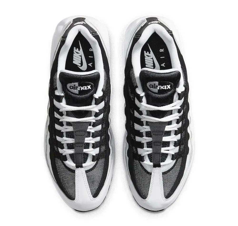  ナイキ エアマックス95 エッセンシャル 白黒 CK 6884-100 その他 ウェア