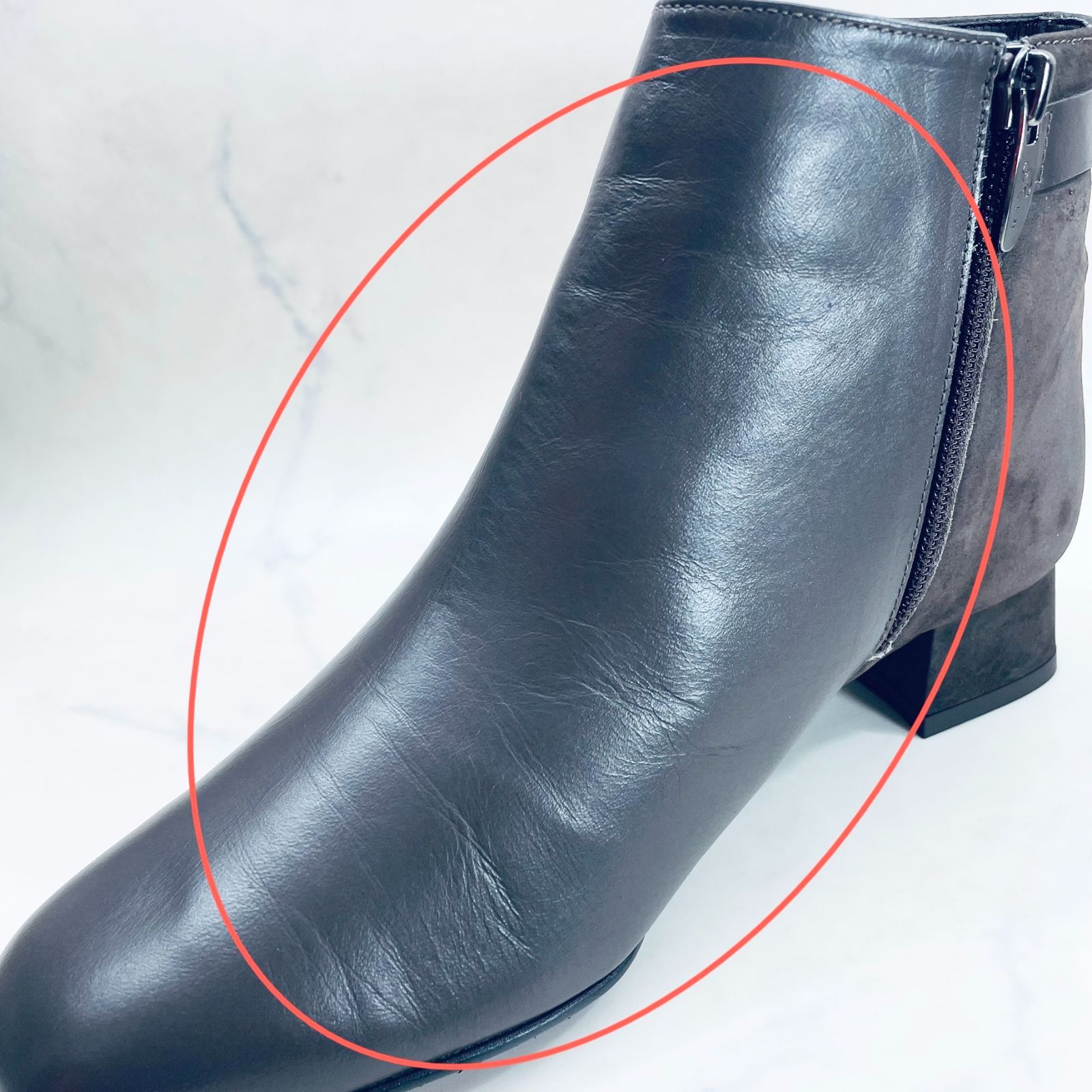 リズラフィーネ ベルト付きショートブーツ