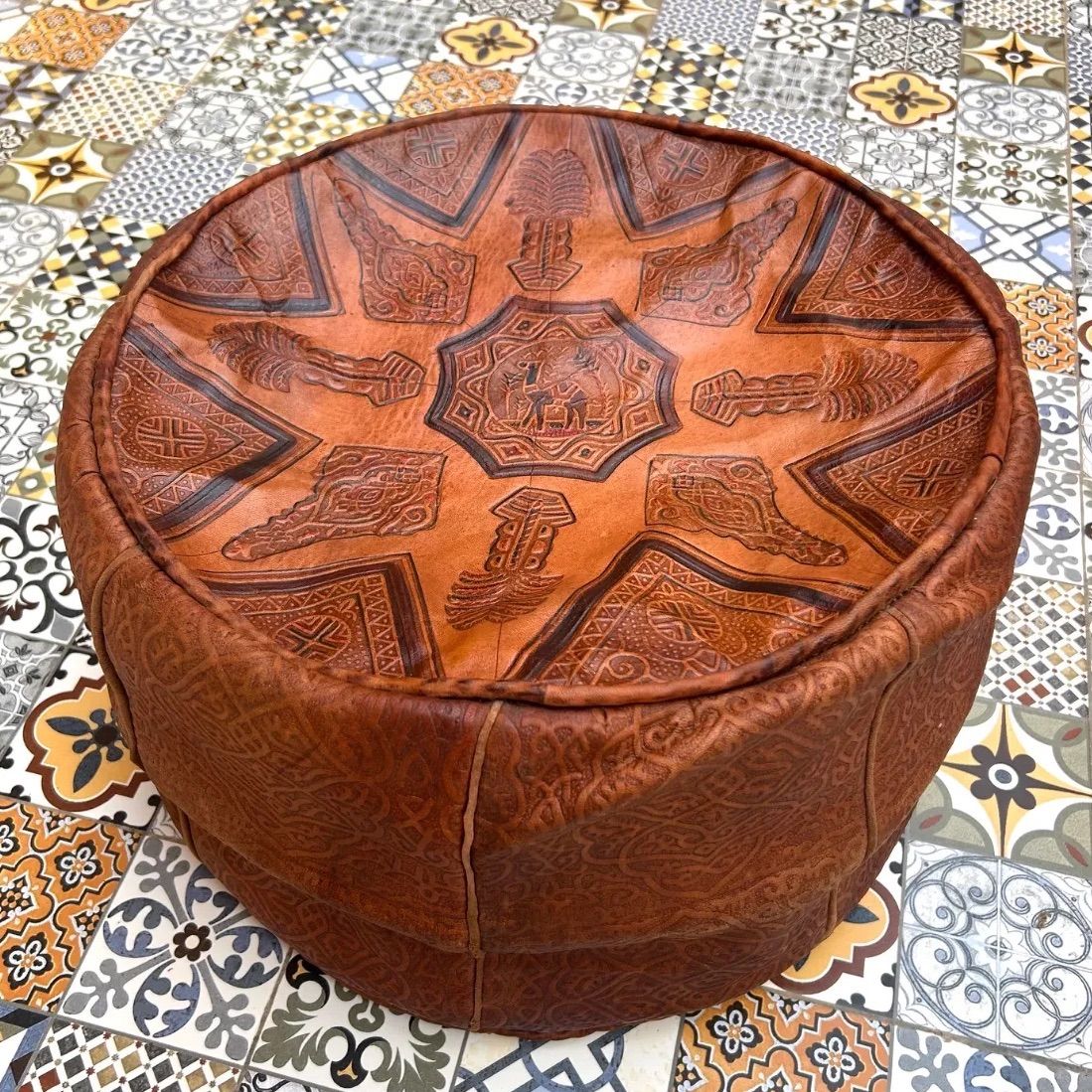モロッコ 革製プフ オットマン ビンテージ - メルカリ