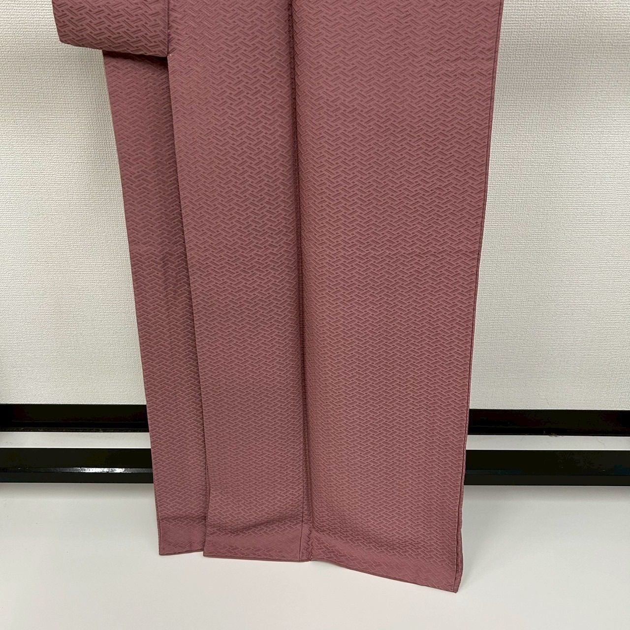 裄67.5 色無地 正絹 一つ紋 美しい地模様 袷 着物MK-854 - メルカリ