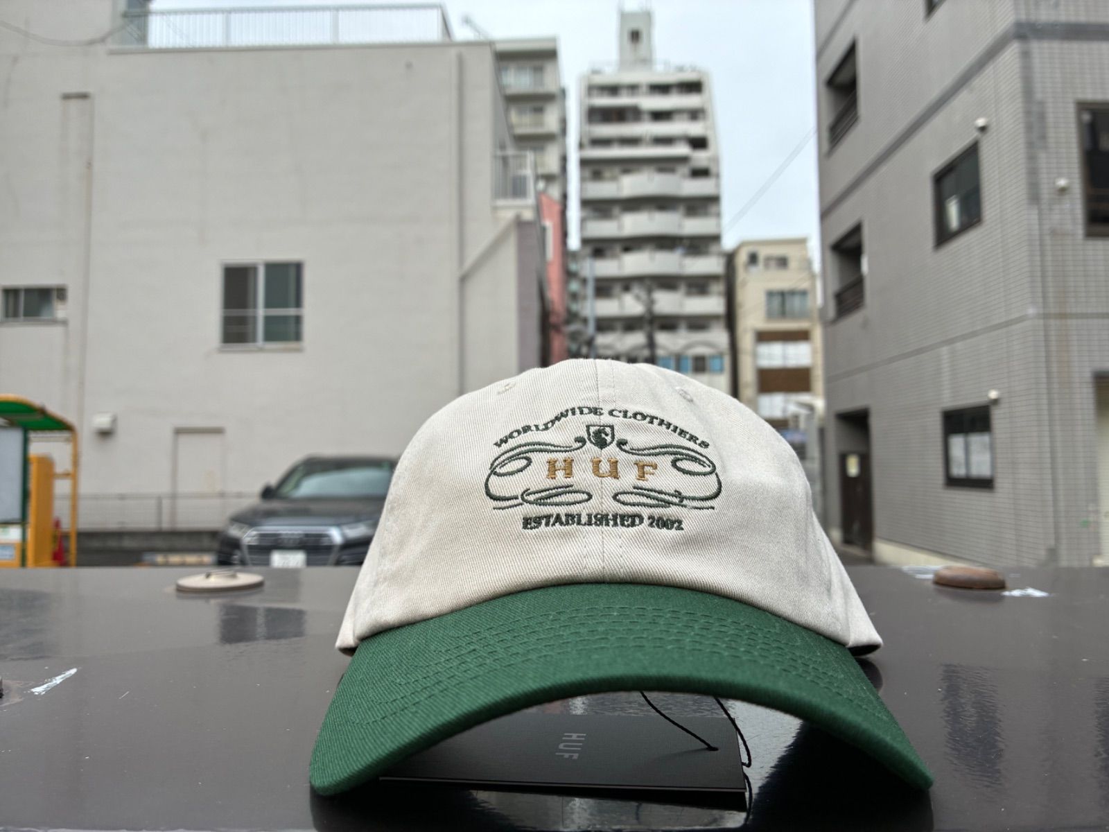 HUF WORLDWIDE CLOTHIERS 6 PANEL ¥7480 ＋ 送料¥550