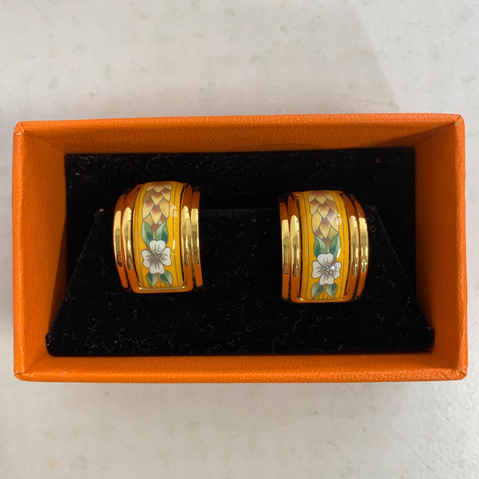 エルメス イヤリング エマイユ 七宝焼 フラワーモチーフ イエロー ゴールド