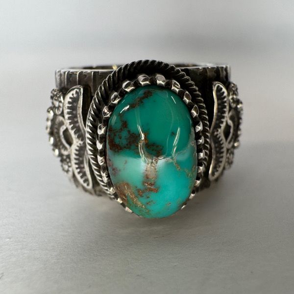 Navajo/ナバホ族 IH/Ivan Howard/アイバンハワード 作 ターコイズ