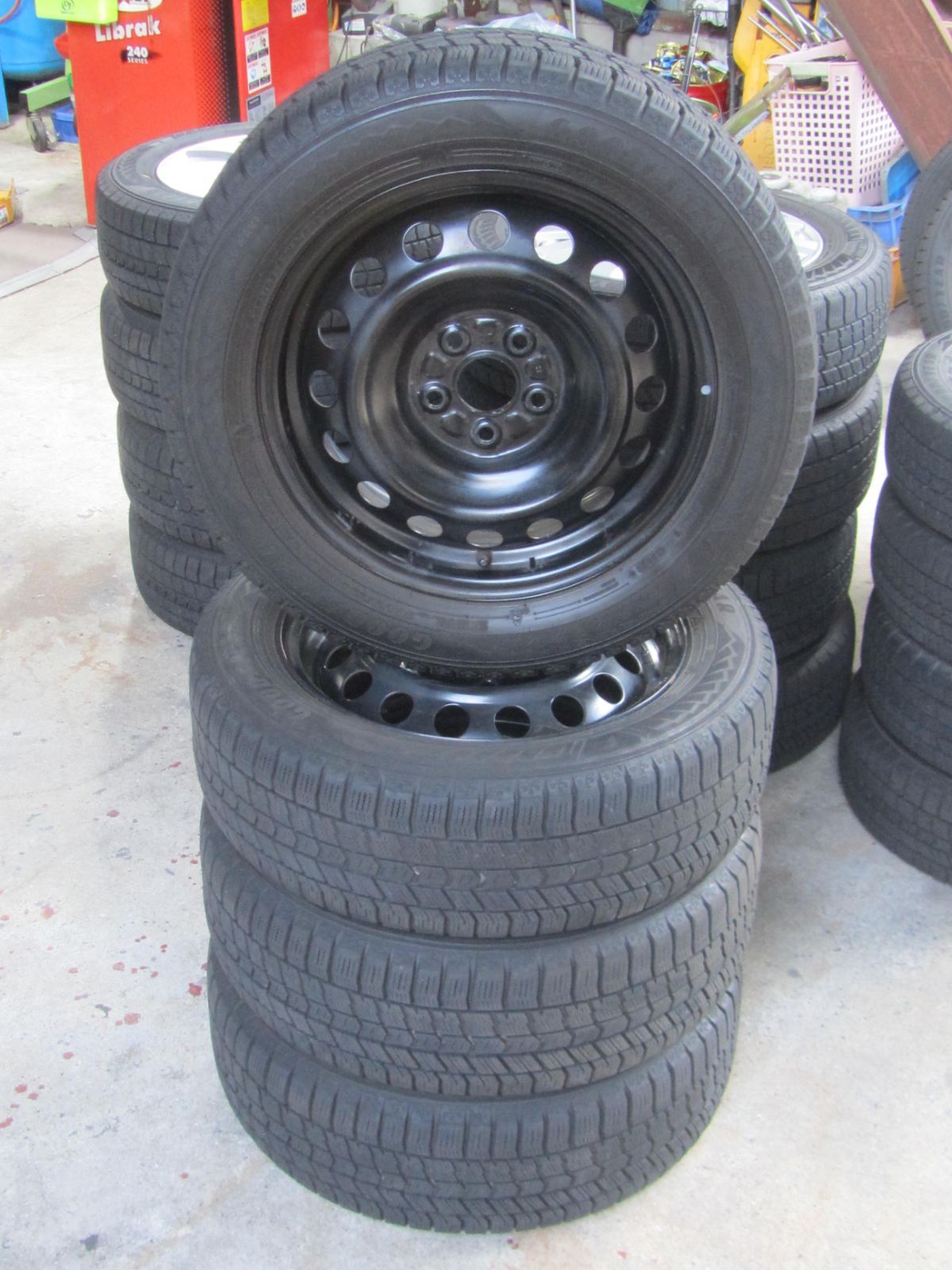  大 185 60 R 15 スタッドレス グッドイヤー アイスナビ8 170系シエンタ外し 4本セット も 15インチ タイヤ ホイールセット