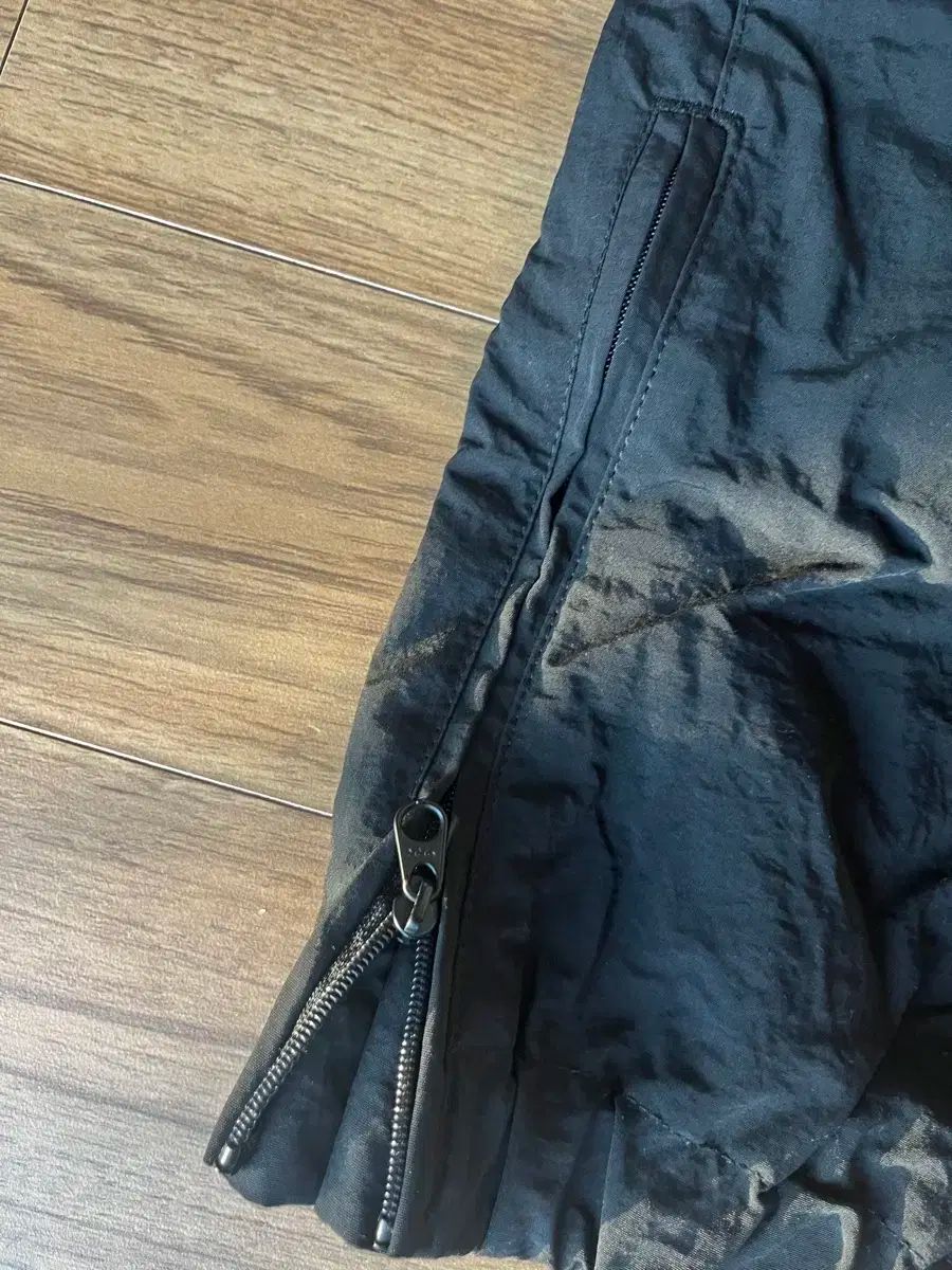 パンツ ブラック