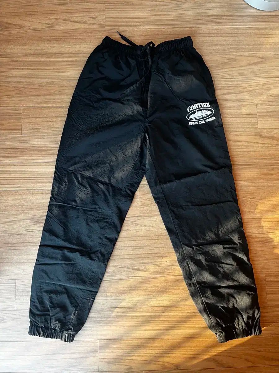 パンツ ブラック