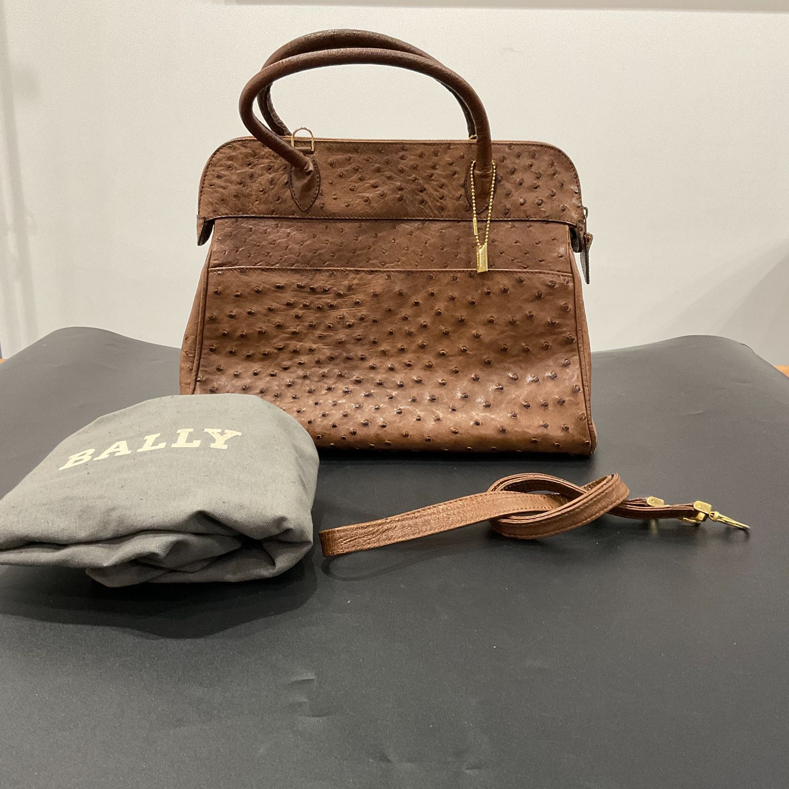 バリー オーストリッチ バッグ B25110642