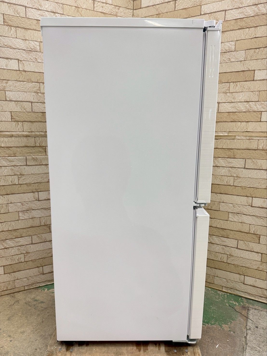 大阪送料無料☆3か月保障付き☆冷蔵庫☆シャープ☆2ドア☆2021年☆SJ