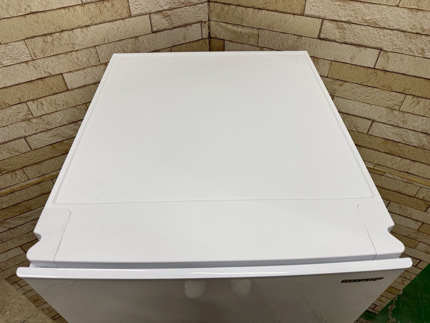 大阪送料無料☆3か月保障付き☆冷蔵庫☆シャープ☆2ドア☆2021年☆SJ