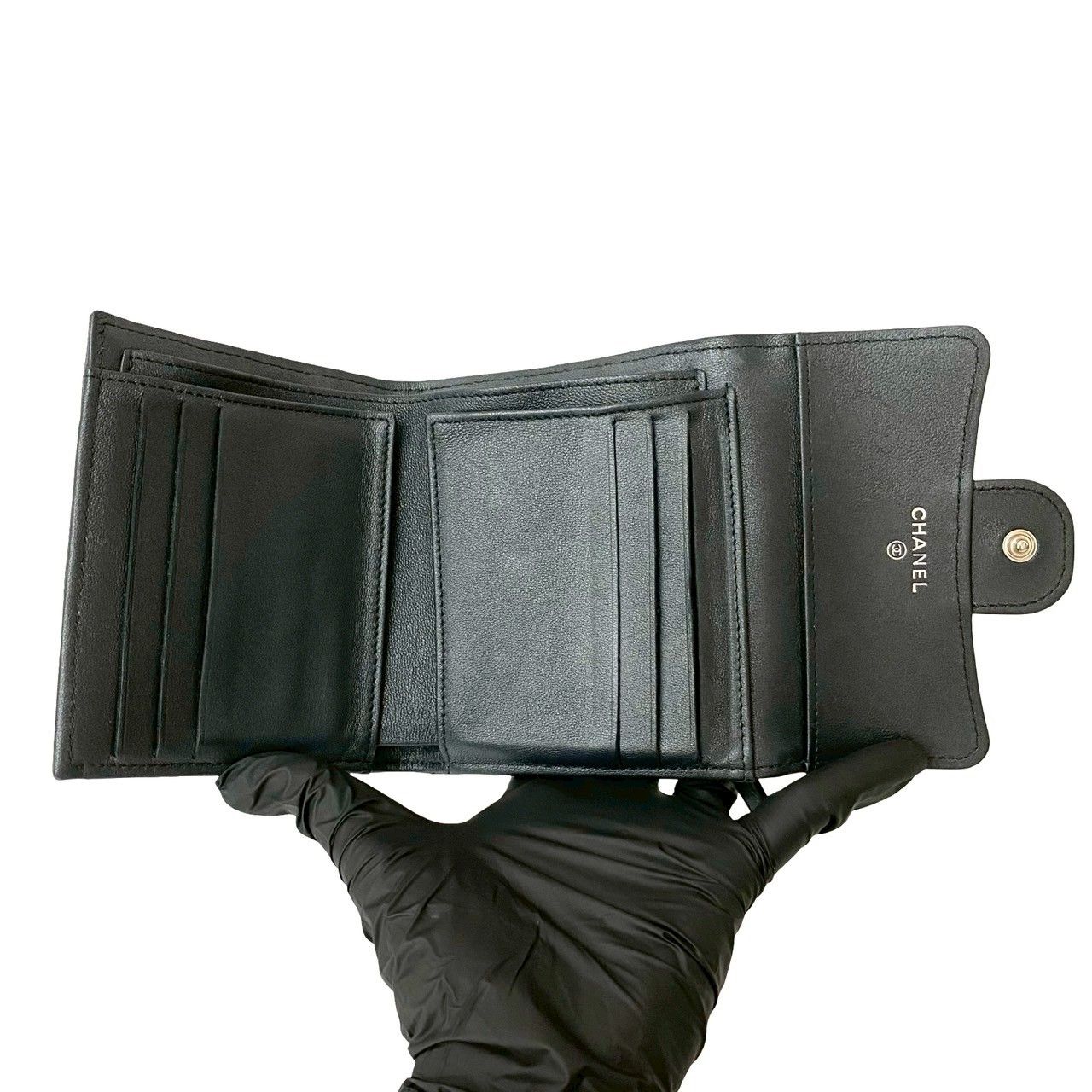  箱 袋付き シール有 ランダム番台 CHANEL シャネル マトラッセ ココマーク ラムスキン レザー 三つ折り財布 メタルブラック 95841 その他 小物