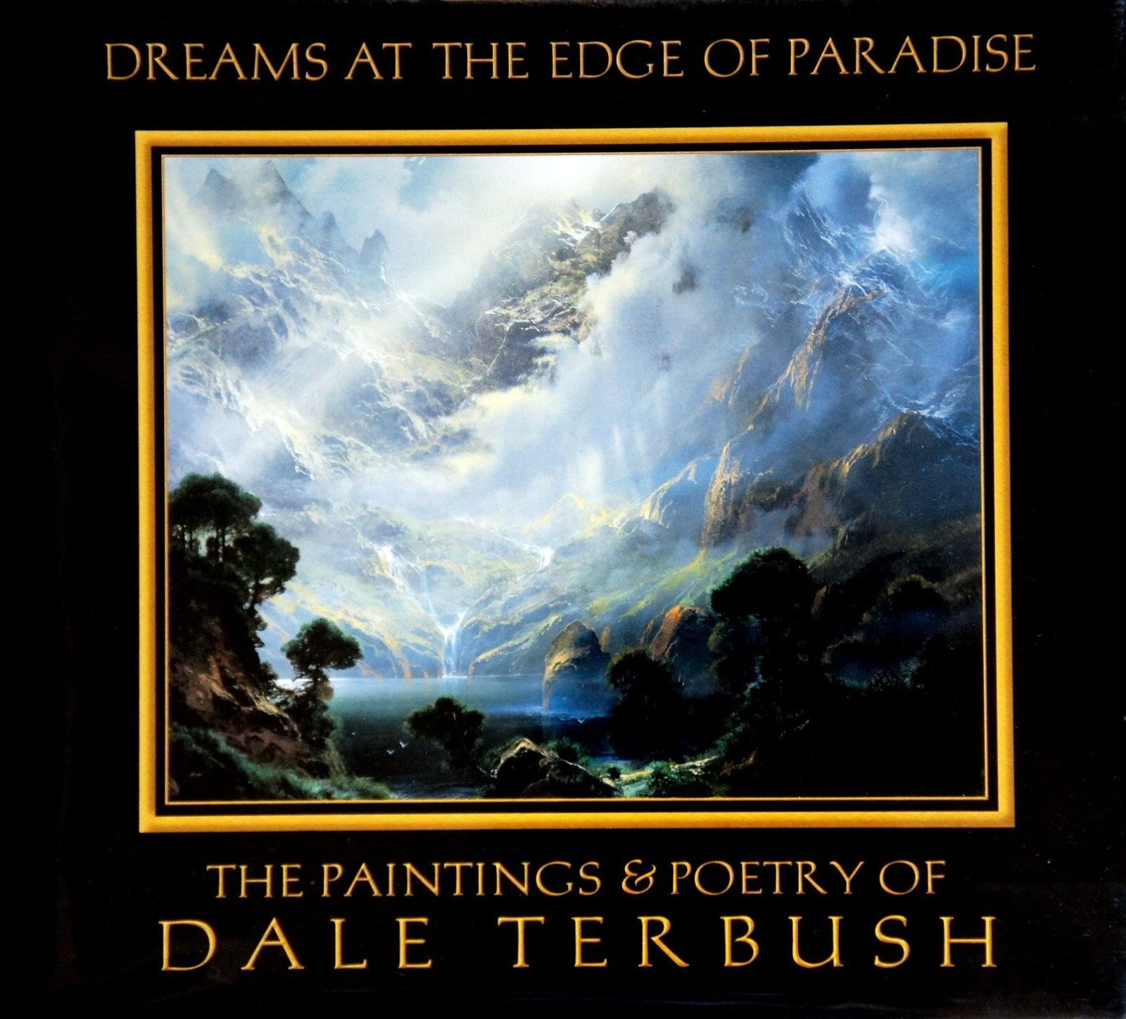 本 DREAMS AT THE EDGE OF PARADISE 洋書