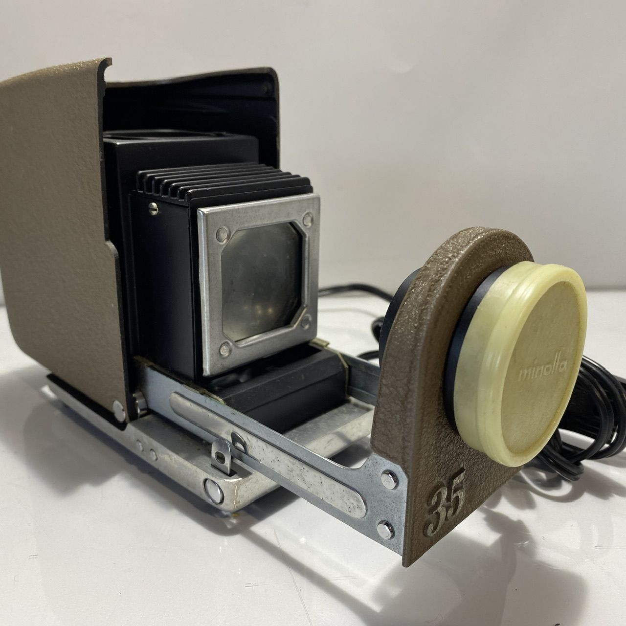 minolta ミノルタ Mini35 スライド映写機 ジャンク品 [管理No