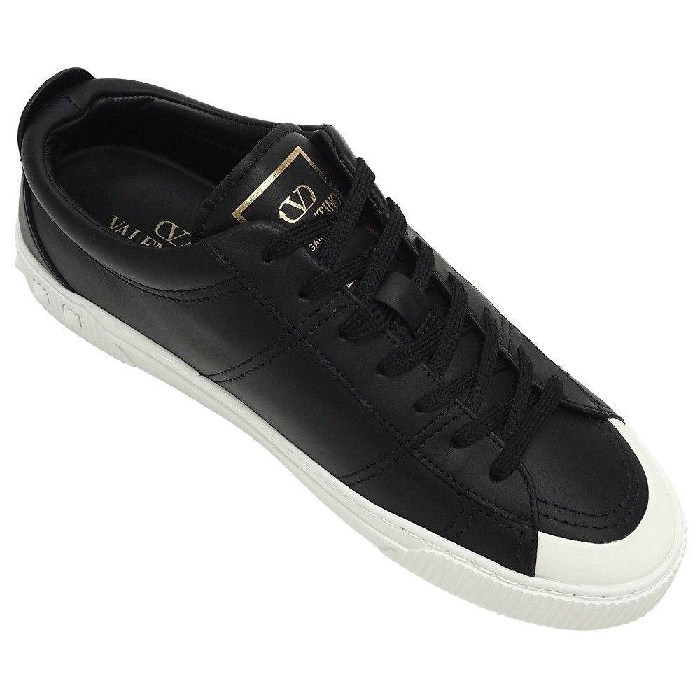 VALENTINO ブラック スニーカー 新品 VALENTINO GARAVANI レザースニーカー 【サイズ：42】 ブラック