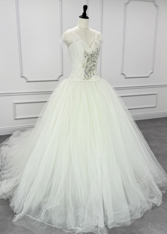 アイボリーホワイト