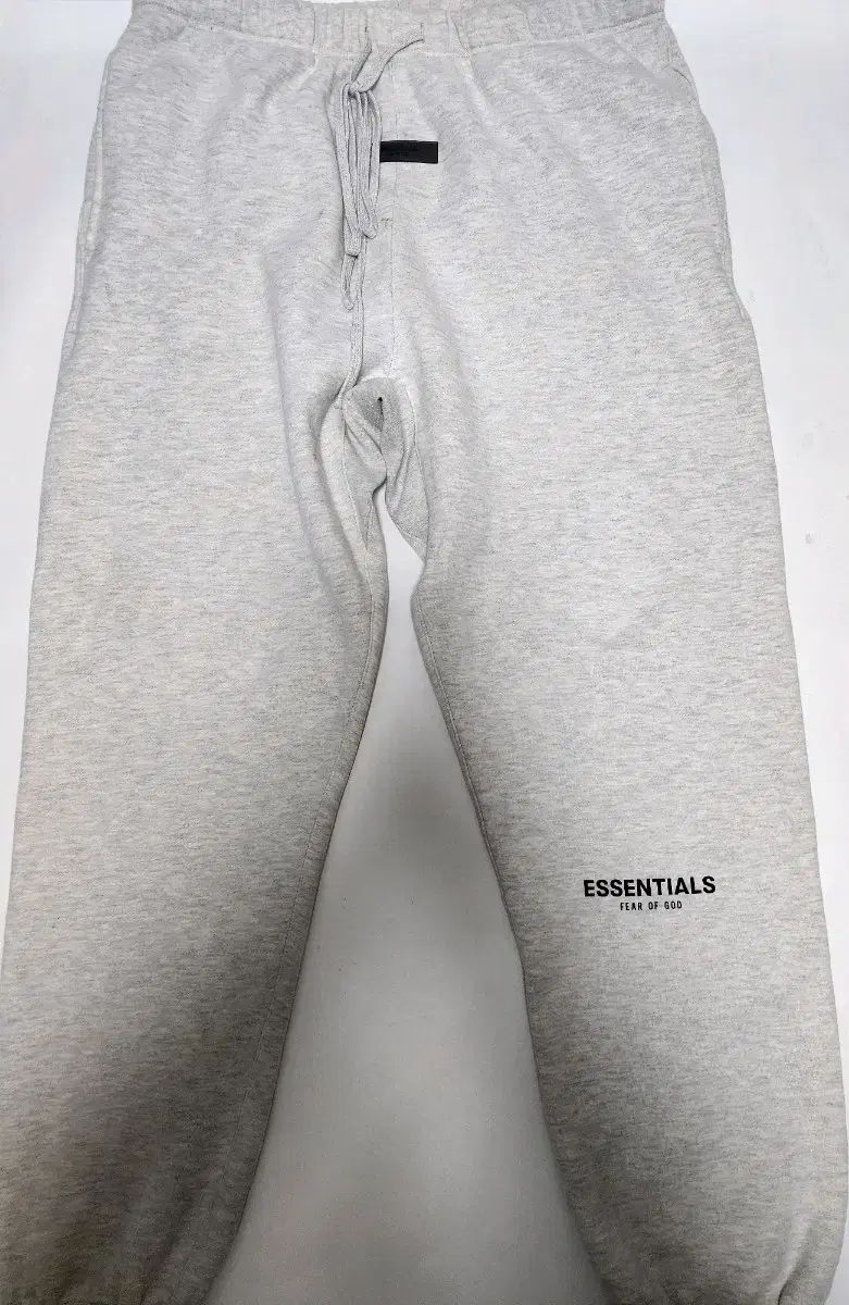 エッセンシャルズ ザ コア スウェットパンツ ライト オートミール XL