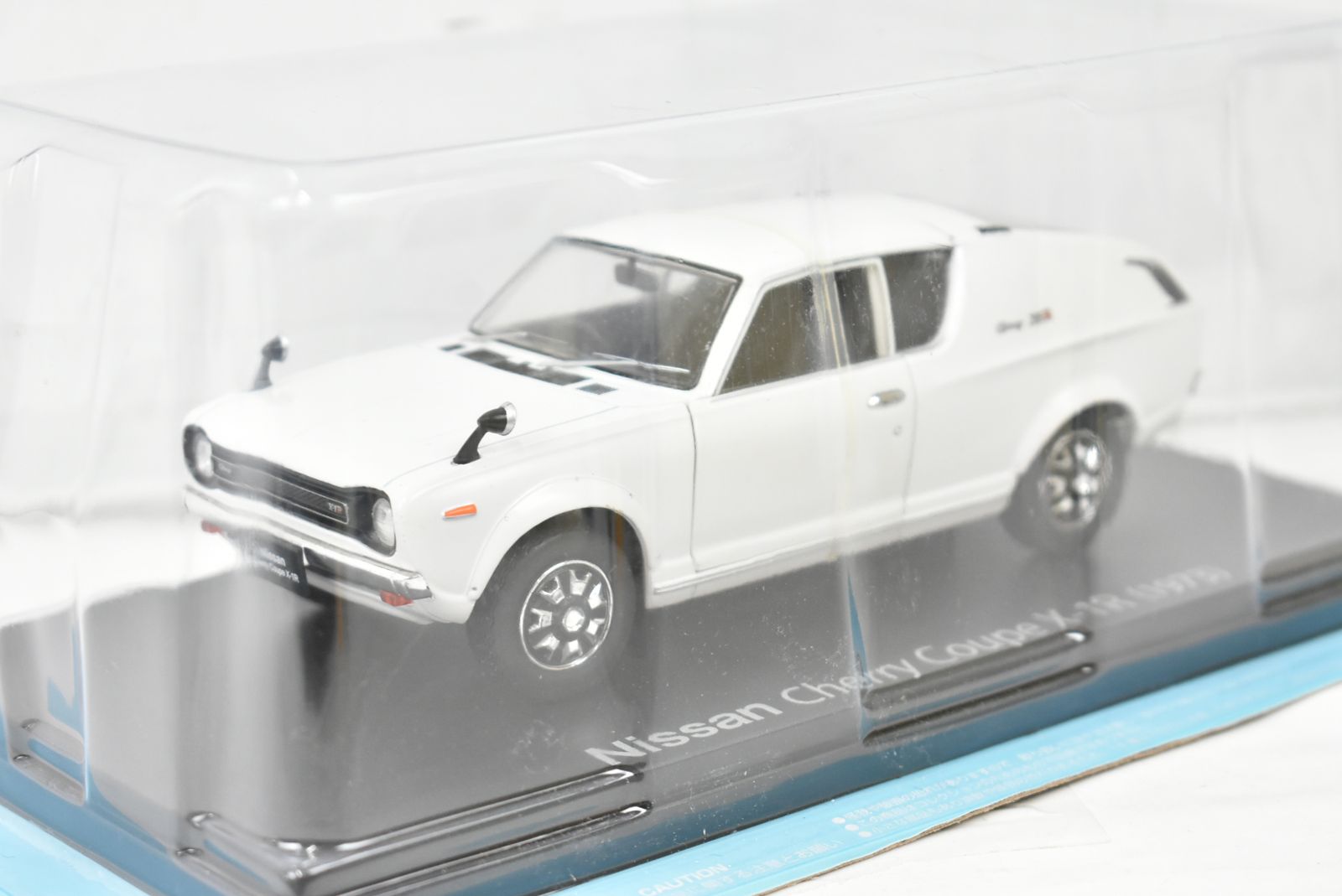 未開封 アシェット 国産名車コレクション 1/24 日産 フィガロ (1991