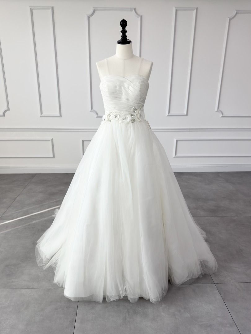 タカミブライダル TAKAMI BRIDAL ウェディングドレス ホワイト 白 ファーストオーナー ベアトップ チュール