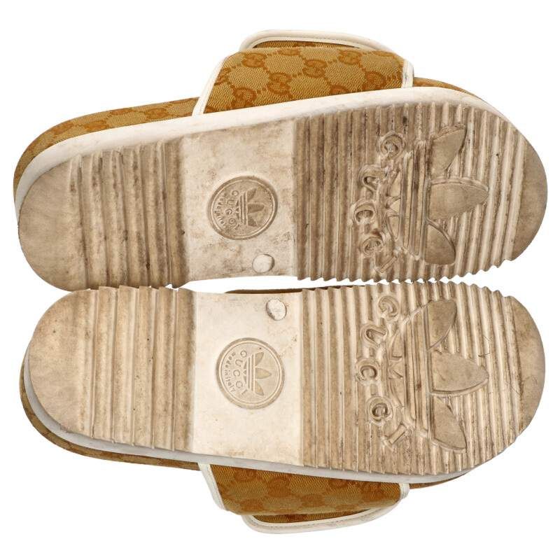 グッチ アディダス