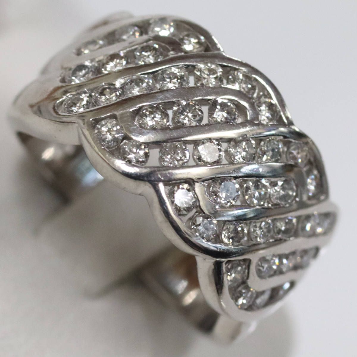 900ダイヤモンドリング