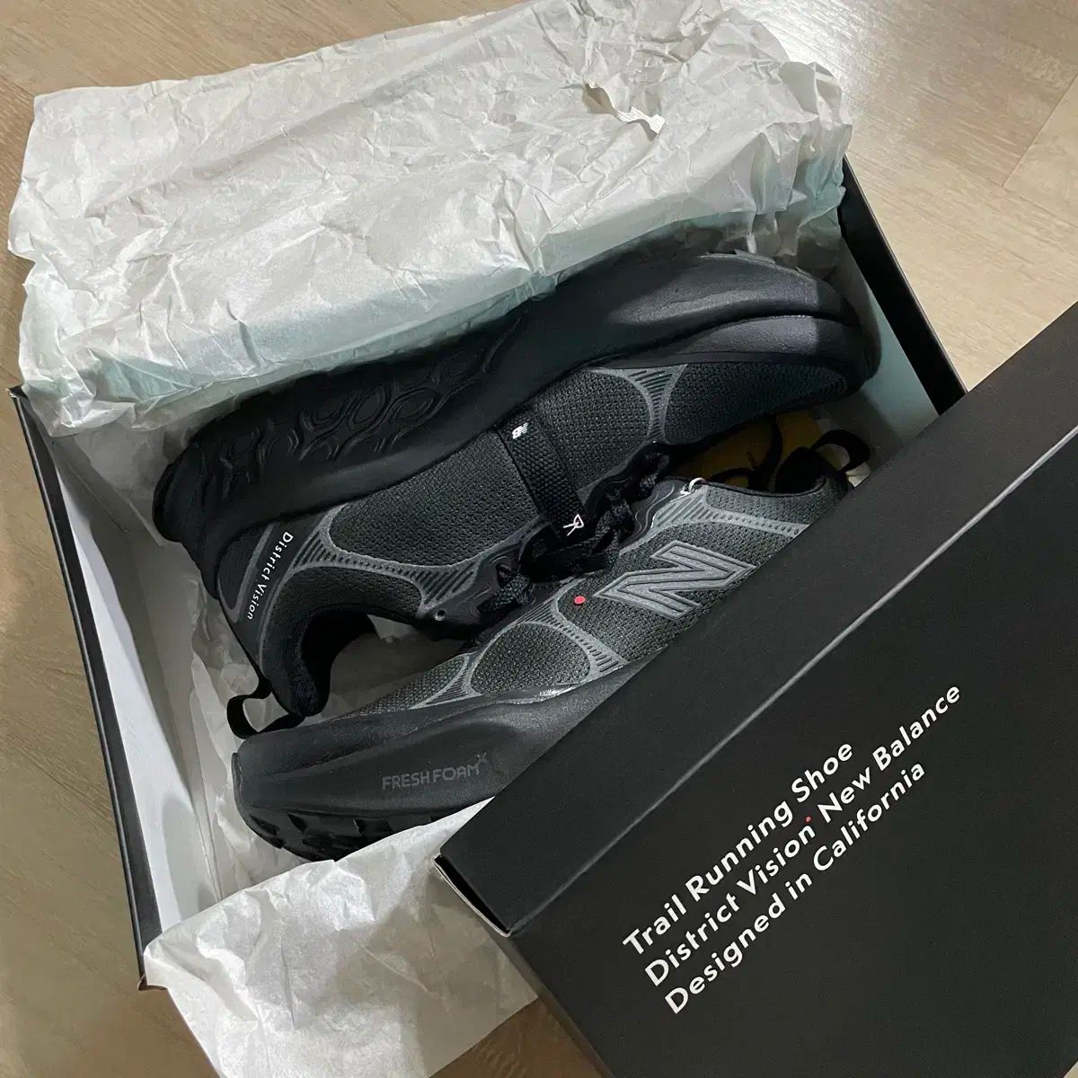 275 ニューバランス ディストリクト コート ビジョン 8