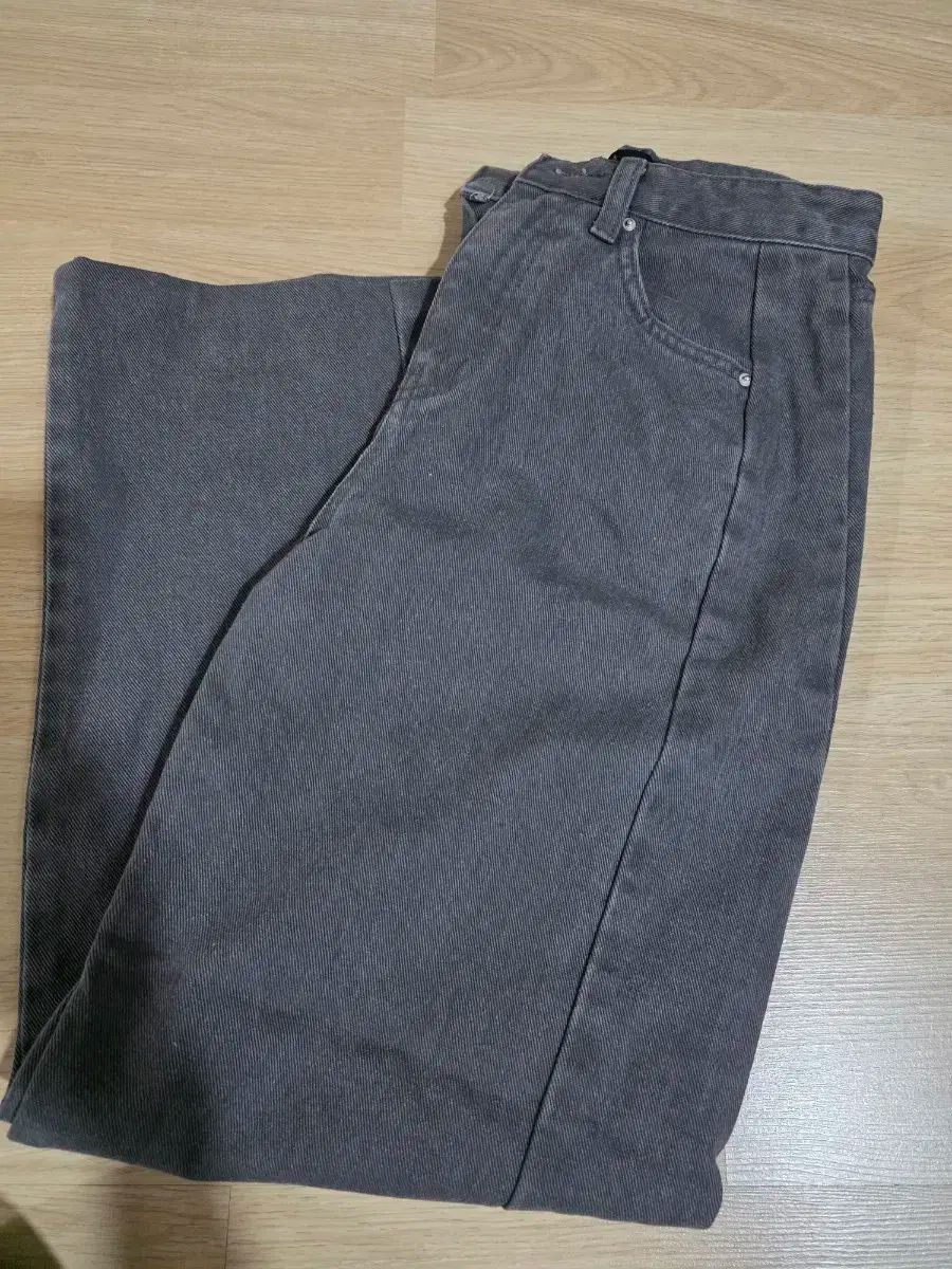 達成感 デュマルセル カーディガン ズボン 2種