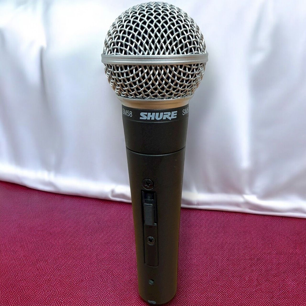 ほぼ未使用 SHURE ダイナミックマイク SM58SE ON/OFFスイッチ付