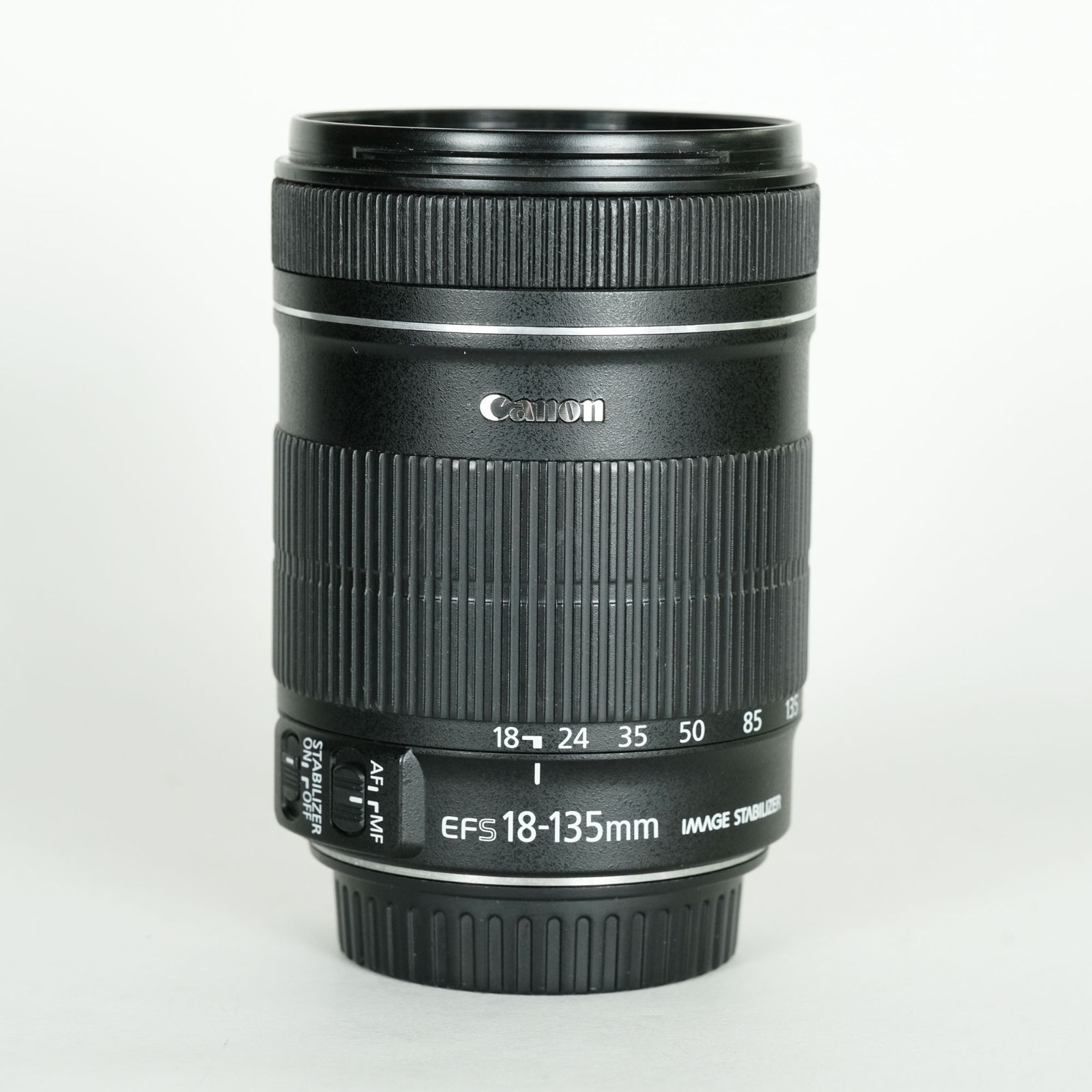 並品 フィルター付 Canon EF-S18-135mm F3.5-5.6 IS キヤノンEF-Sマウント