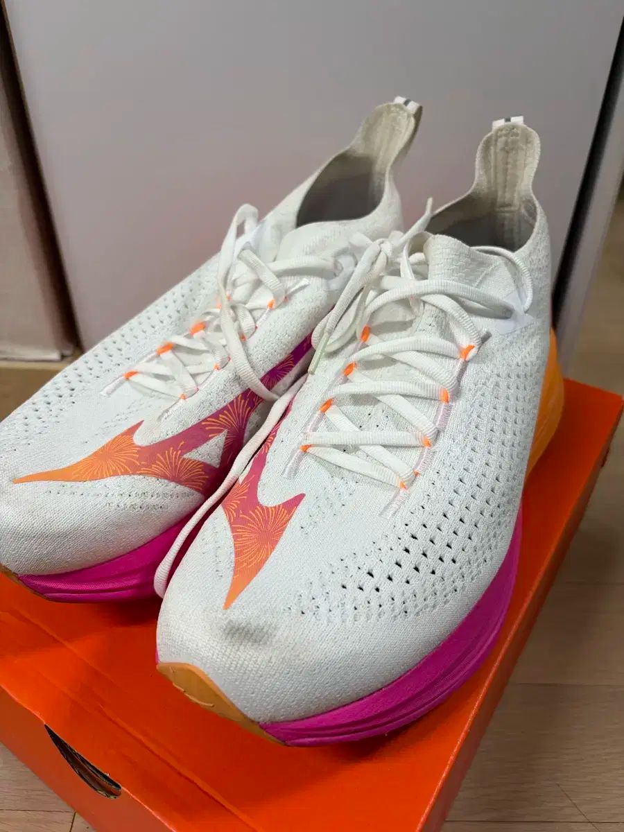 ミズノ NEO VISTA 2 285mm HANABI ランニングシューズ