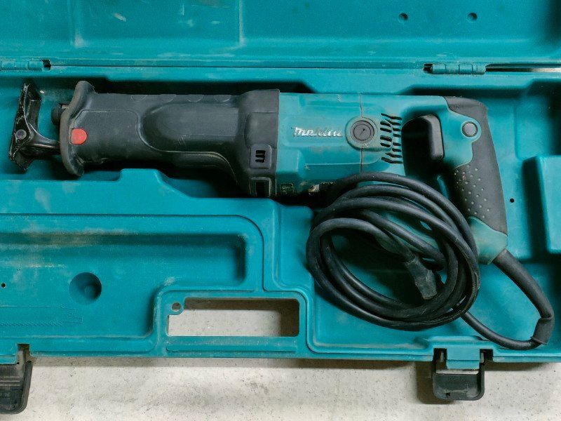 マキタ Makita レシプロソー JR3050T