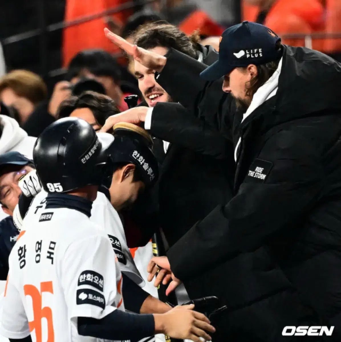 スパイダー ダウンジャケット