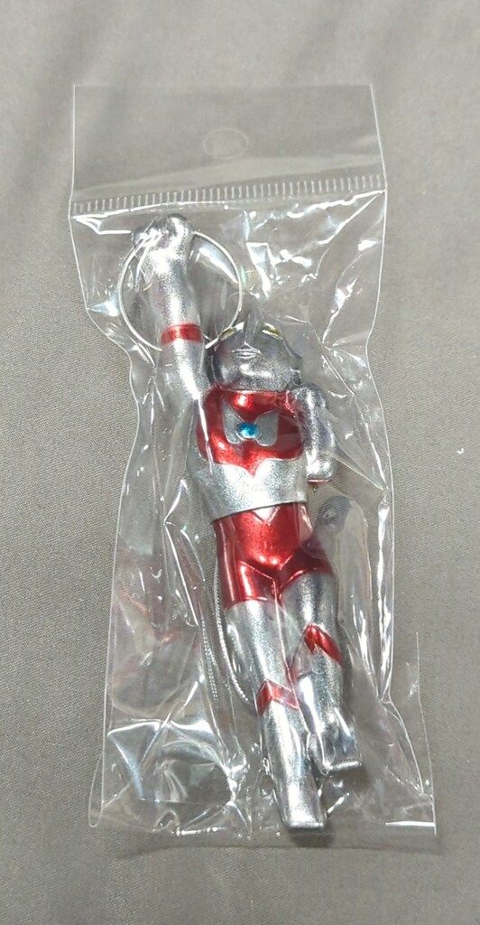 ぶたのはな ソフト焼き玩具 ベロクロン 二世 ソフビ 赤 RED成型色 Yahoo!