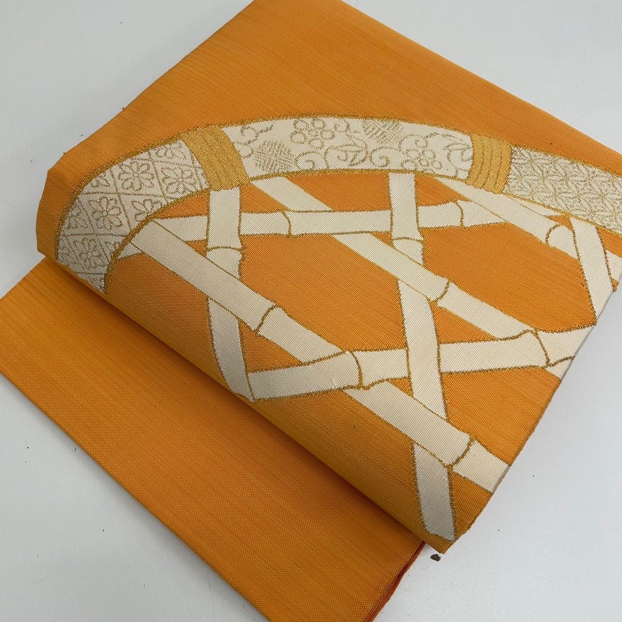 名古屋帯 正絹 爪掻き綴れ 上品織出し 八寸 MA-888 - メルカリ