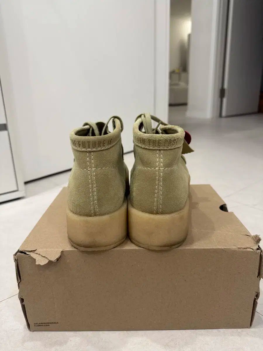 クラークス HUMAN