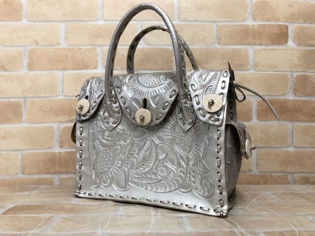 GRACE CONTINENTAL グレースコンチネル トートバック Carving Tribes シルバー 111440129